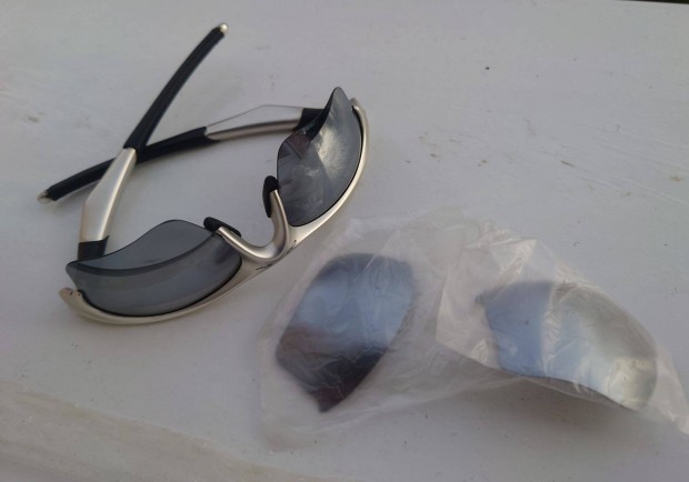 Oakley Half Jacket napszemüveg tartalék polarizált lencsével