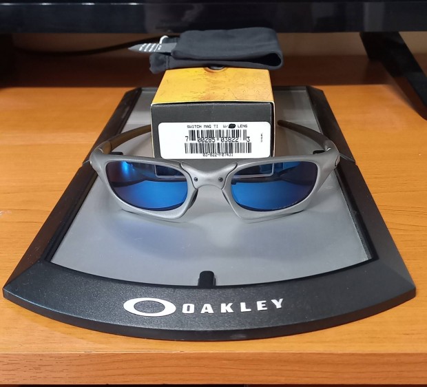 Oakley Magnesium Mag Switch 