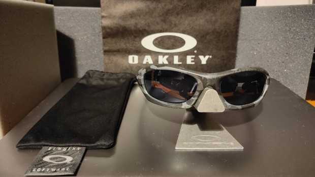 Oakley Monster Dog Night Camo/Grey napszemveg