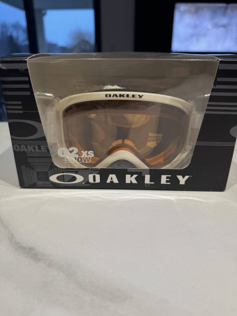 Oakley O2 Snow XS sszemveg