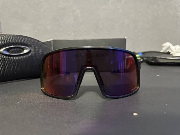 Oakley Sutro S