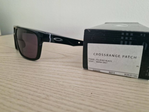 Oakley crossrange patch napszemveg