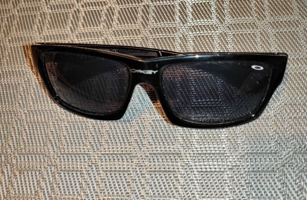 Oakley napszemveg