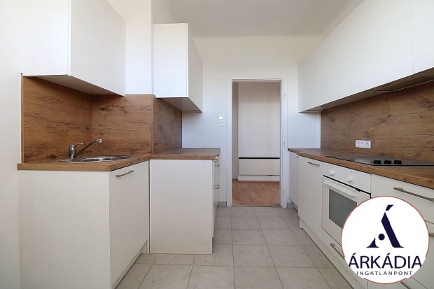 Oberwart-i lak�s bomba �ron elad�!