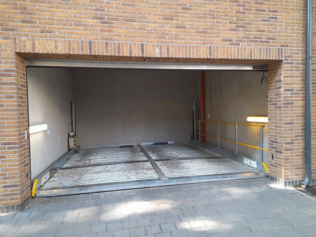 �buda k�zpontj�ban gar�zs kiad�