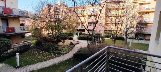 �budai lak�parki lak�s kiad�