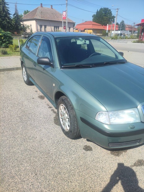 Octavia mk1 1.4 benzin