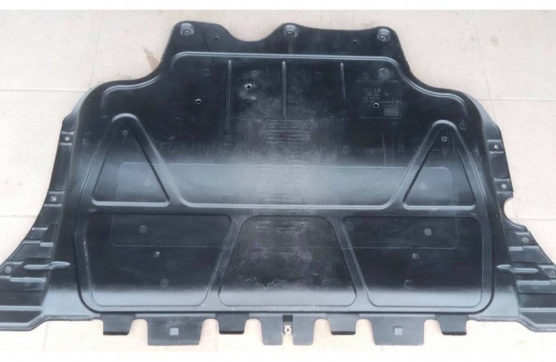 Octaviaiii,Superbiii,Karoq,.Motor als� burkolat haspajzs 5q0825236