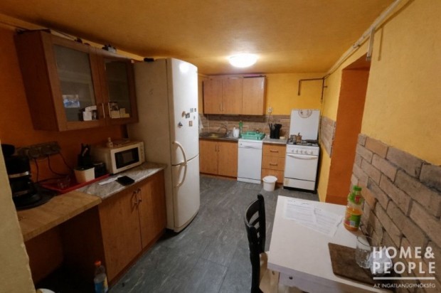 �f�lde�kon 4 szob�s csal�di h�z elad�!