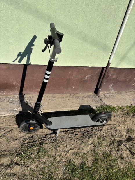 Okaii Neon Lite elektromos Roller