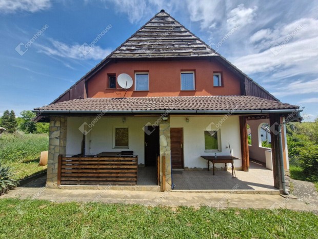 Okos befektet�s, dupla hozam a Gy�gyf�rd� k�zel�ben Igalon.