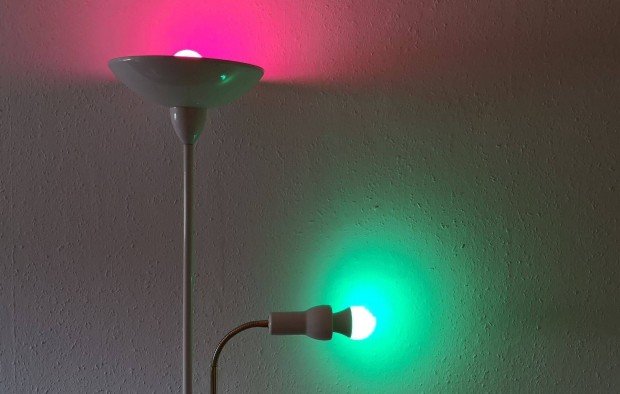 Okos g WIFI-s - RGB sznes(fehr) Tuya - Smartlife - Alexa 220V-os