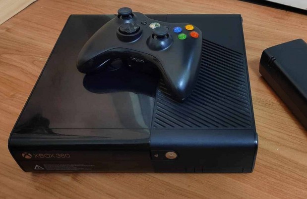 Okostott (rgh) Xbox 360 E Slim 8500+ jtkkal kinect opci xbox360