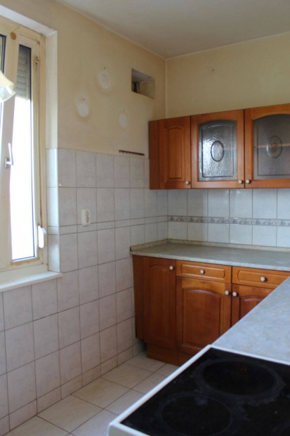 Oladon kett� szoba hallos lak�s elad�