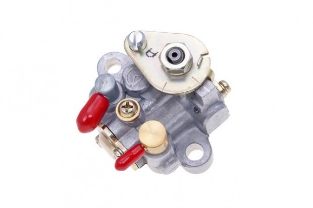 Olajszivatty� Minarelli AM6 Mikuni el�tti 2015