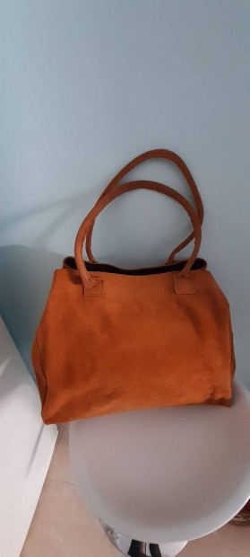 Olasz , velúrbőr táska. Genuine Leather márka. Teljesen új!
