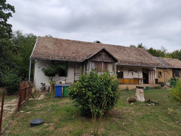 Olaszi elad� vegyesfalazat� csal�di h�z