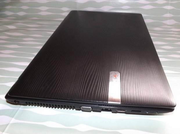 Olcs Internetezs Laptop 15,6" Core i3 processzor/ ingyen futr