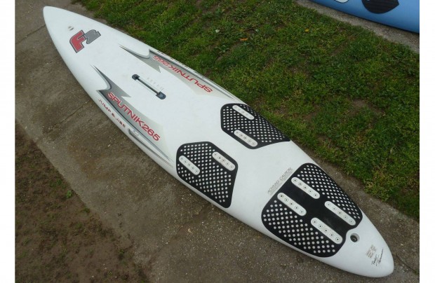 Olcsó Windsurf szörf deszka papucs és szkeg nélkül eladó, F2 Sputnik