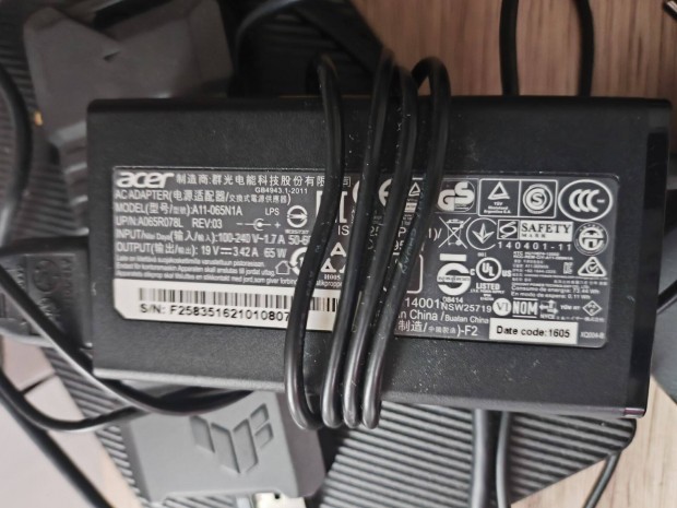 Olcsón eladó egy Acer laptop