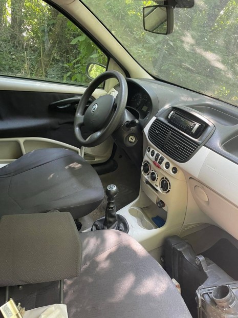 Olcsón eladó motorhibás Fiat Puntó1242-cm3, 59kw-os motor