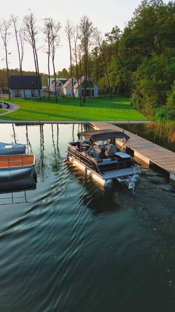 Old Lake Marine P19 pontoon hajó ponton bulihajó katamarán elektromos