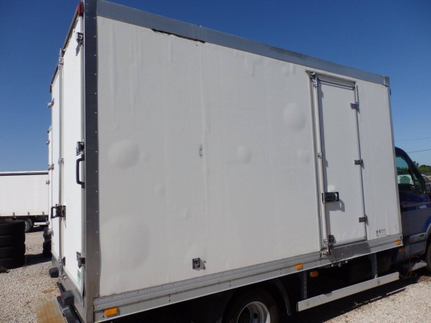 Oldalajtós szigetelt doboz / koffer Thermo King V400Max hűtővel