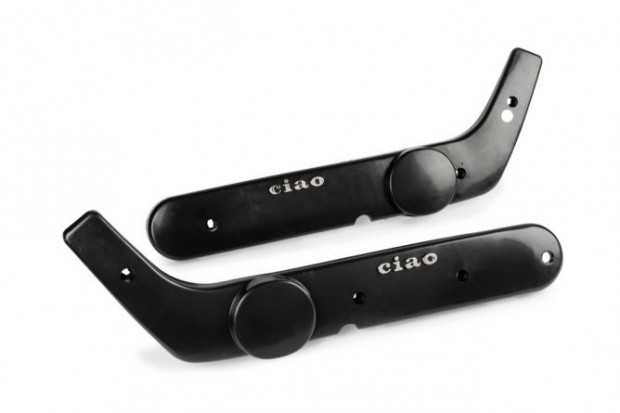 Oldalidom fekete Piaggio Ciao mono hajt�s