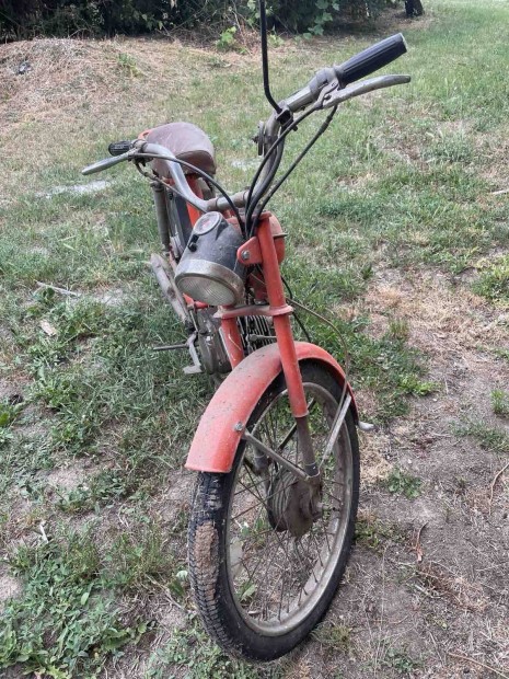 Oldtimer Motor elad
