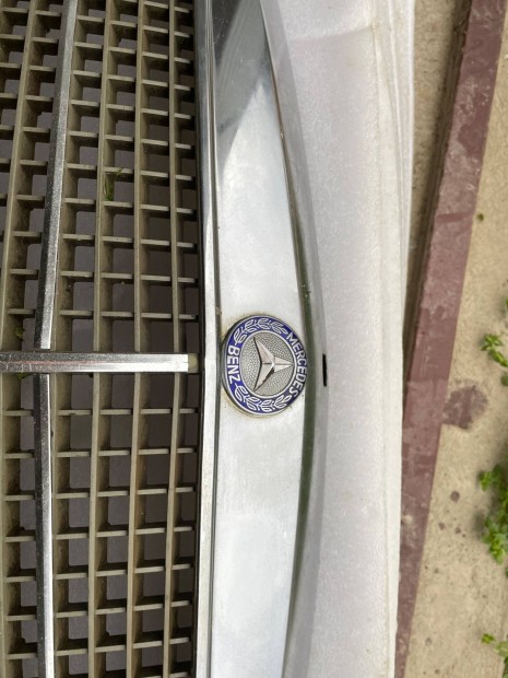 Oldtimer Veterán Mercedes-Benz W115 hütötács