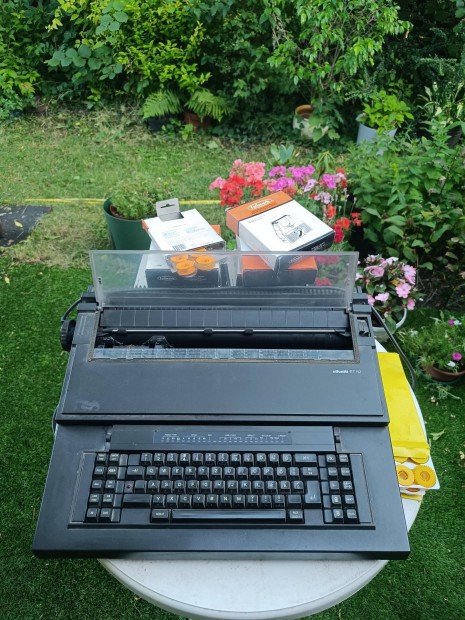 Olivetti ET 112 elektromos írógép Működik