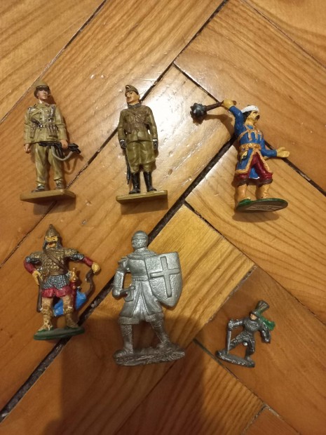 Ólom figurák
