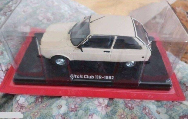 Oltcit Club 11R lengyel sorbol kisauto modell 1/24 Elad