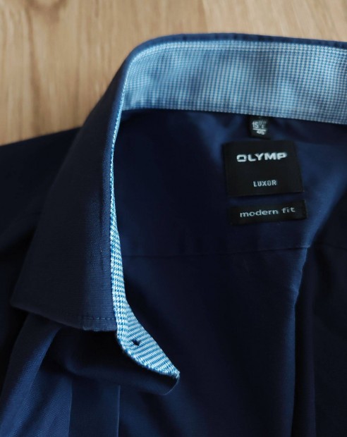 Olymp Luxor Uj állapotu modern fit sötétkék pamut férfi ing 40