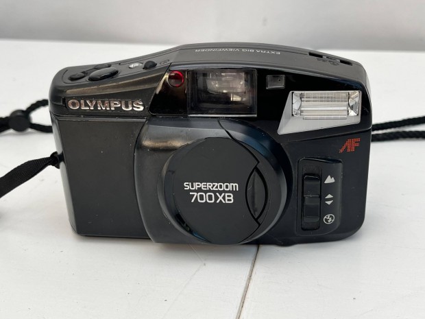 Olympus 700 XB fényképezögép müködik