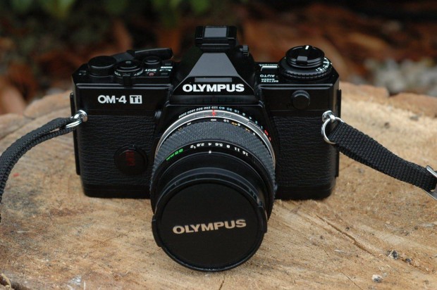 Olympus OM4Ti + OM Winder 2 (Objektv nlkl)