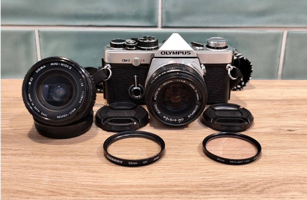 Olympus OM-2 anal�g f�nyk�pez�g�p szett