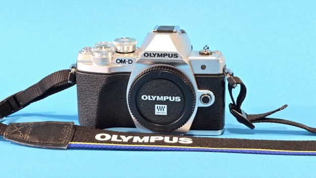Olympus OM-D E-M10 mark III fnykpezgp vz 1650exp
