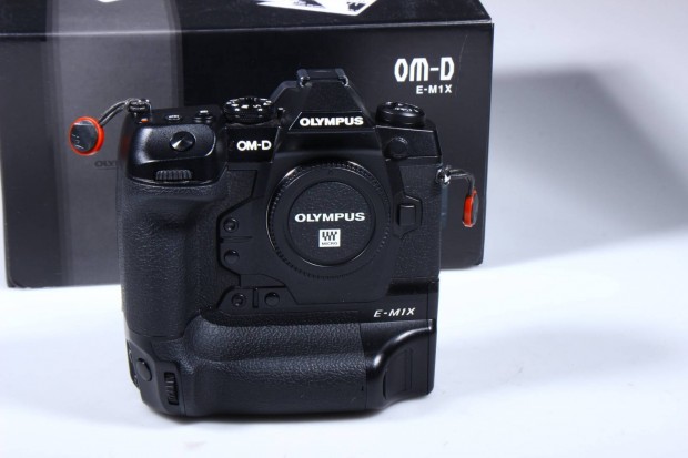 Olympus Om-d E-m1X digit�lis f�nyk�pez�g�p v�z 