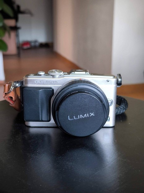 Olympus PL5 Panasonic 20 1.7