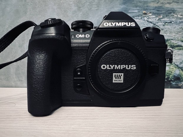 Olympus em1mii 22.000 expval, dobozzal