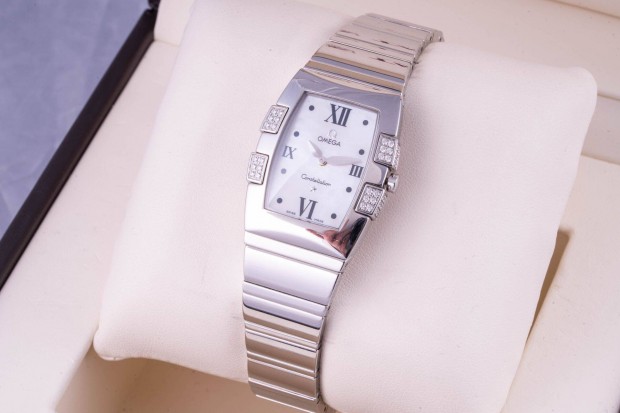 Omega Quadrella Diamond