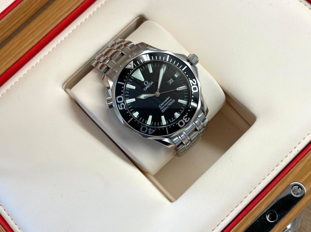 Omega Seamaster 300M fekete 41 Lgsw