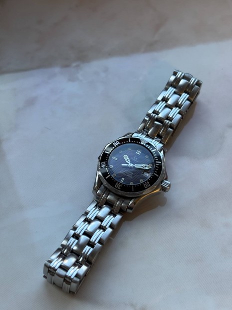 Omega Seamaster 300 Lady Ni karra elad (nem Rolex, Longines )