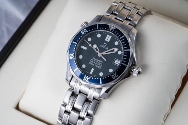 Omega Seamaster Mid-Size Automatic