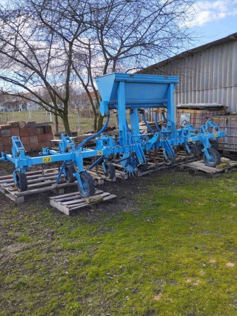 Omikron m�tr�gyasz�r�s kultiv�tor