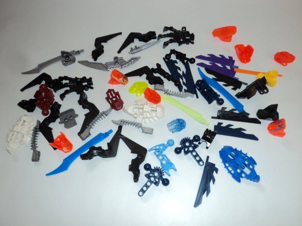 mlesztett LEGO (270 g) fknt Bionicle s Hero Factory