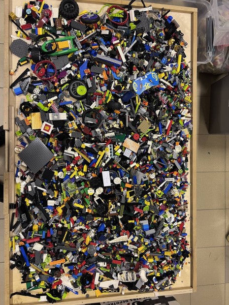 Ömlesztett Lego (12,05 kg)