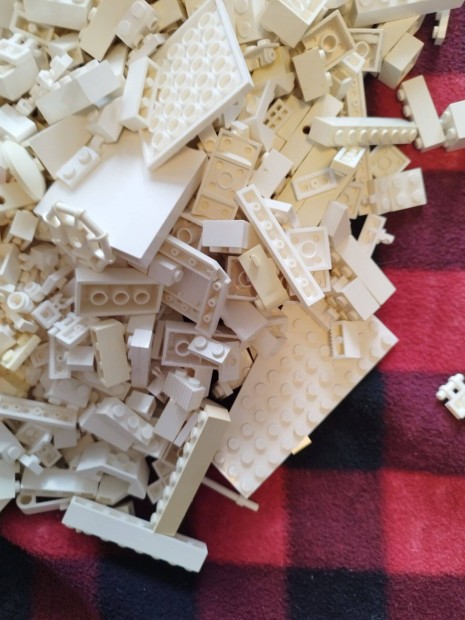 Ömlesztett fehér LEGO , sárgult 2,74 kg