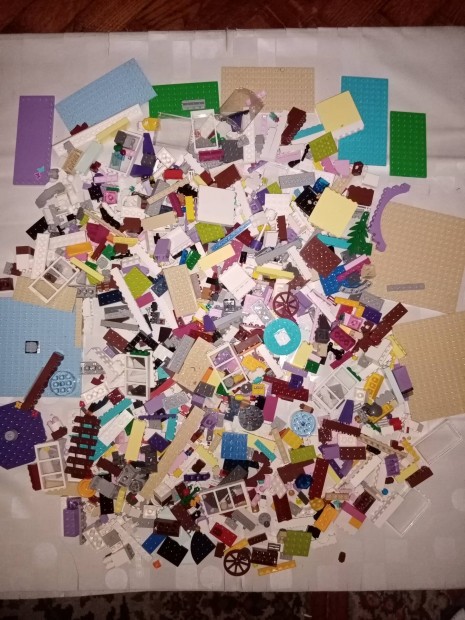 Ömlesztett lányos lego, friends